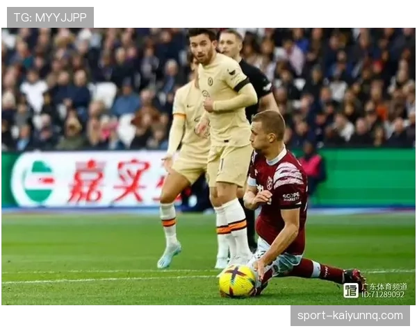 VAR规则关键回放时机与裁判判罚流程解析