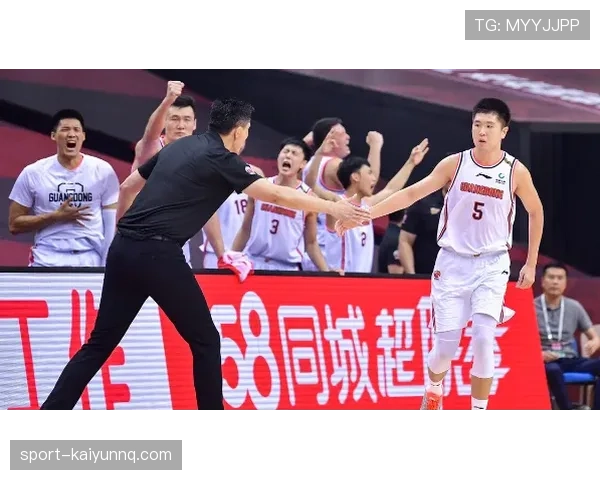 解读CBA与NBA回场规则差异，判断标准大不同